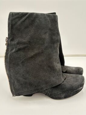 Vera Wang Lavender Joey Fold Over Black Suede Platform Wedge Boots Womens Size 9
